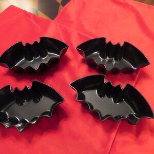 Set of 4 Bat Dishes
